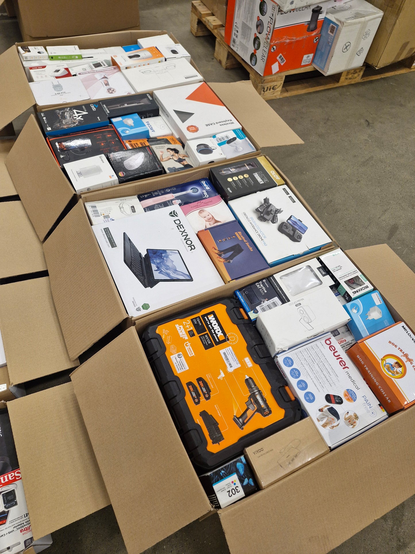 Kasse 14 Multimedia-Mix Box 256€