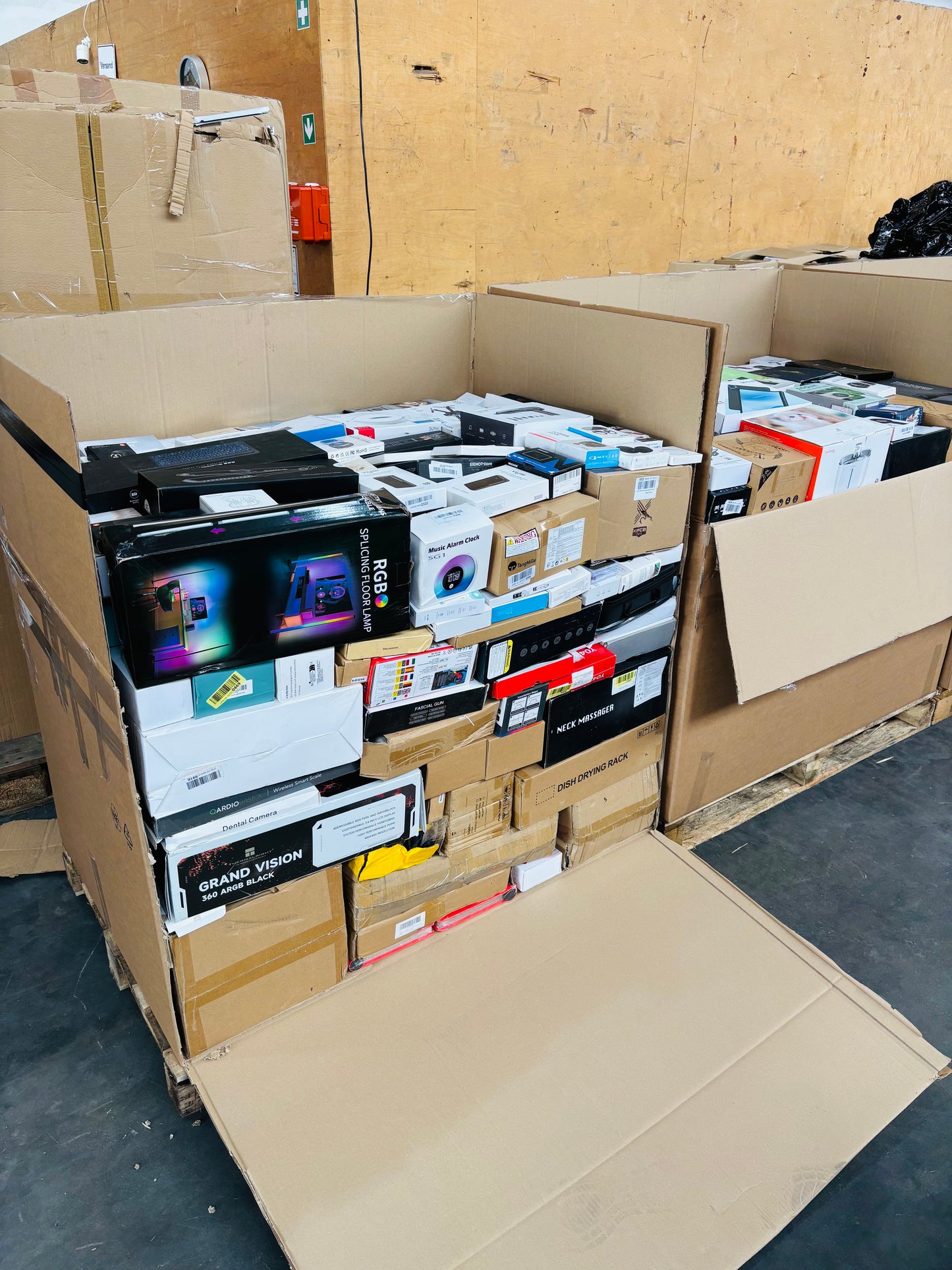Kasse 18 Multimedia Mix Palette 250-400 Artikel