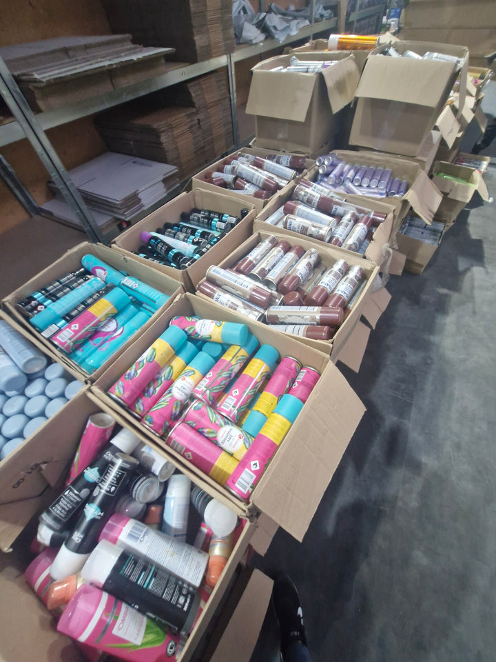 Kasse: 9 Drogerie Überraschungsbox – 25 Teile