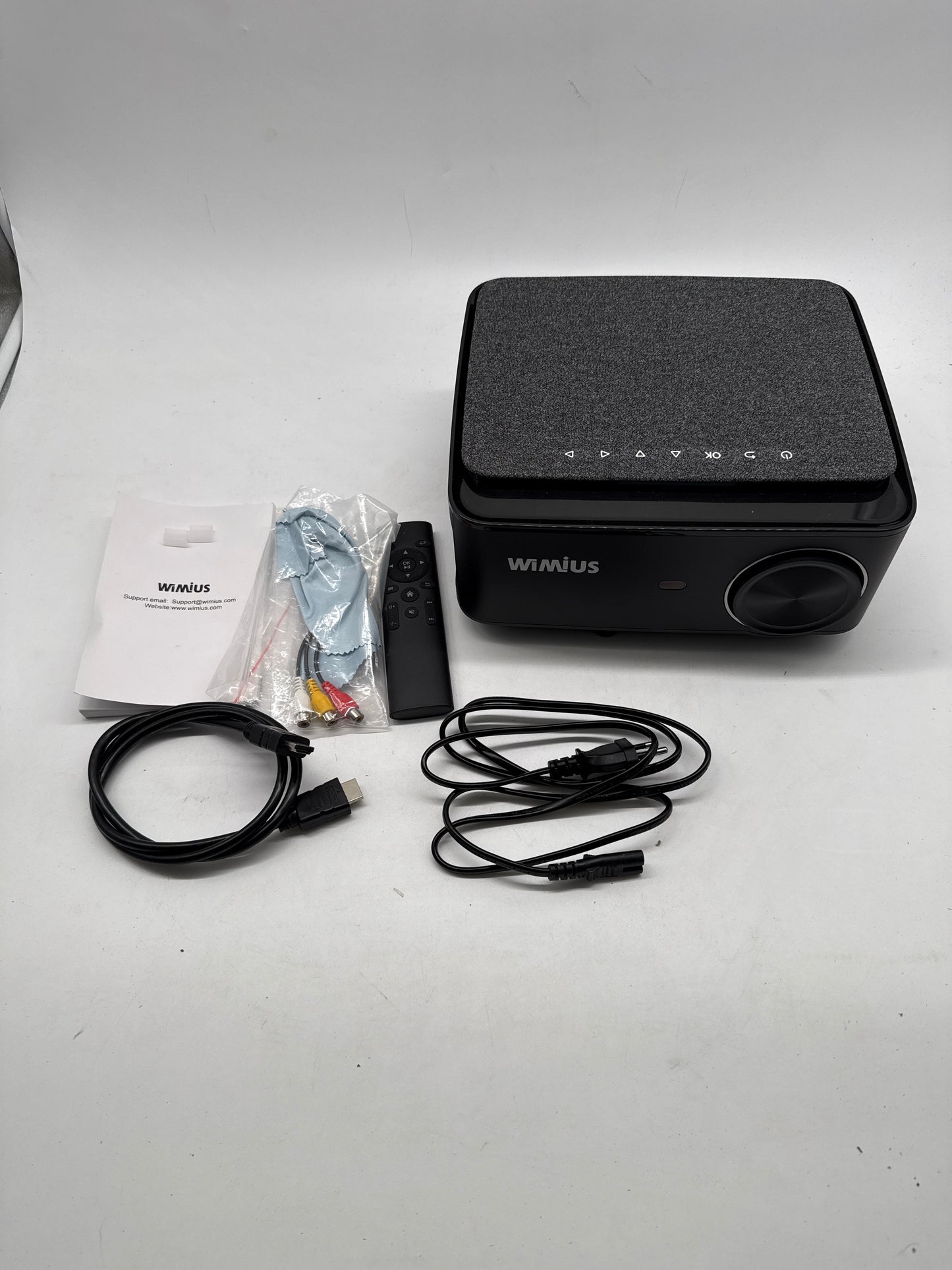 WiFi Projektor 1080p Native Full HD LED Videoprojektor (A-/B-Ware)