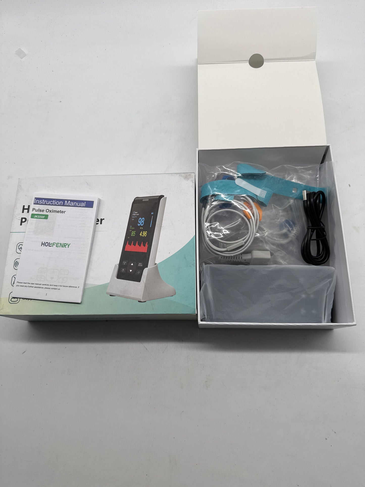 Finger-Pulsoximeter mit App &amp; Wiederaufladbar (A-/B-Ware)